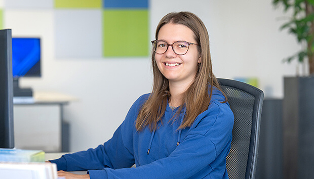 Juliette Roder - Flyerline Juliette Roder - Flyerline