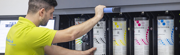 Flyerline Druckfarbenwechsel Flyerline Druckfarbenwechsel