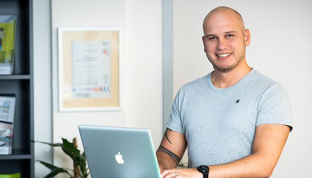 Flyerline - Stefan Genheimer